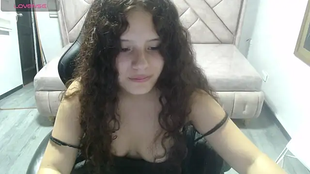 Snapshot of Velvet_Moon_V chatting on February 23, 2026, 7:47 pm Velvet Moon V online show from February 23, 2026, 7:47 pm