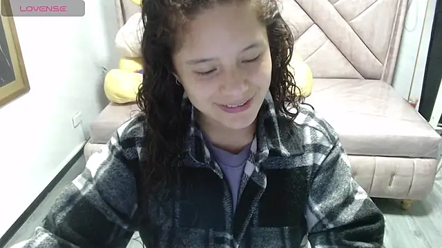 Snapshot of Velvet_Moon_V chatting on November 15, 2025, 1:15 pm Velvet Moon V online show from November 15, 2025, 1:15 pm