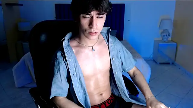 Snapshot of RoberthAlv chatting on February 17, 2026, 1:41 pm RoberthAlv online show from February 17, 2026, 1:41 pm