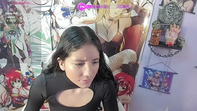 bellaseduzione online show from October 24, 2025, 2:38 pm