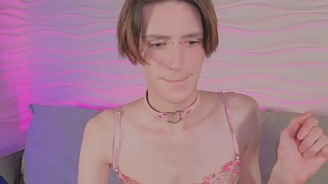 madi snow online show from October 26, 2025, 5:19 am