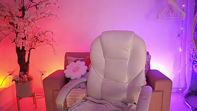 Snapshot of JadeSummerr chatting on April 30, 2026, 11:39 am JadeSummerr online show from April 30, 2026, 11:39 am