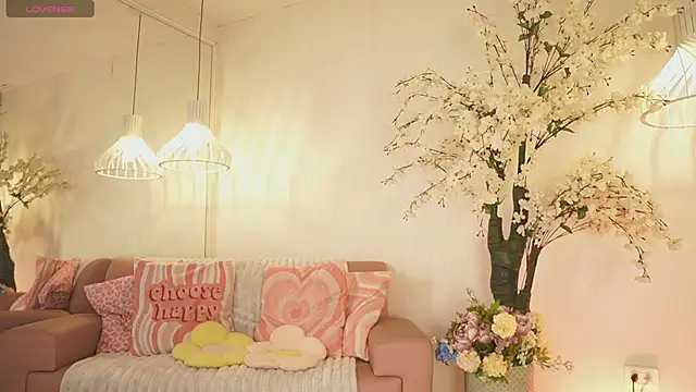 JadeSummerr online show from November 6, 2025, 11:36 am