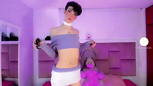 Baby FenixTS online show from November 4, 2025, 6:39 am