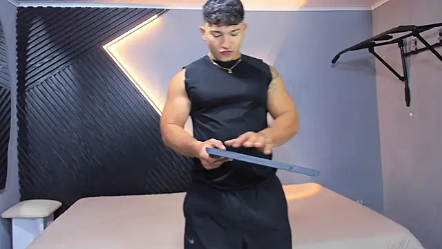 Horny nick18 online show from May 14, 2026, 11:18 am