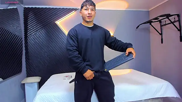 Horny nick18 online show from March 29, 2026, 11:23 am