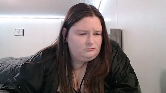 Snapshot of ScarlettRose129 chatting on October 26, 2025, 4:24 am ScarlettRose129 online show from October 26, 2025, 4:24 am