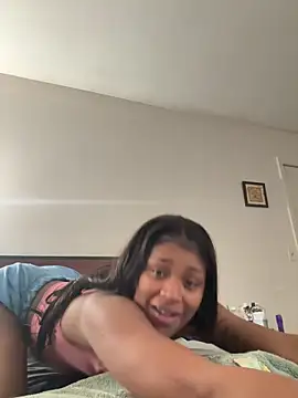 PrettyBabriexox online show from November 5, 2025, 2:31 pm