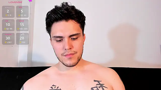 jasonxd9898 online show from December 3, 2025, 1:06 am