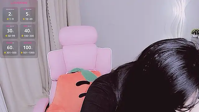 Miu-999 online show from November 4, 2025, 2:04 am