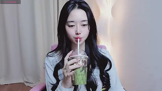 Miu-999 online show from April 1, 2026, 7:10 am