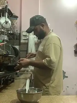 amitsharma7868 online show from February 4, 2026, 2:34 pm