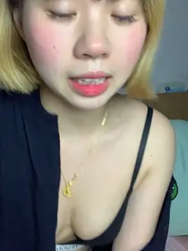 zhaomosheng125216 online show from December 4, 2025, 11:15 pm