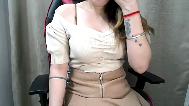 niya-cute online show from March 19, 2026, 7:36 pm