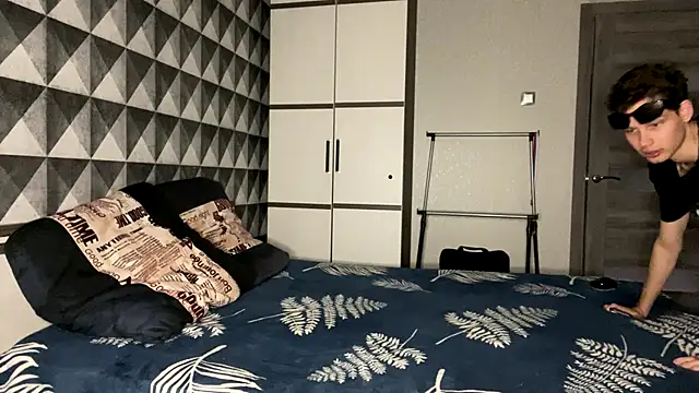 merycouple online show from October 26, 2025, 6:08 pm