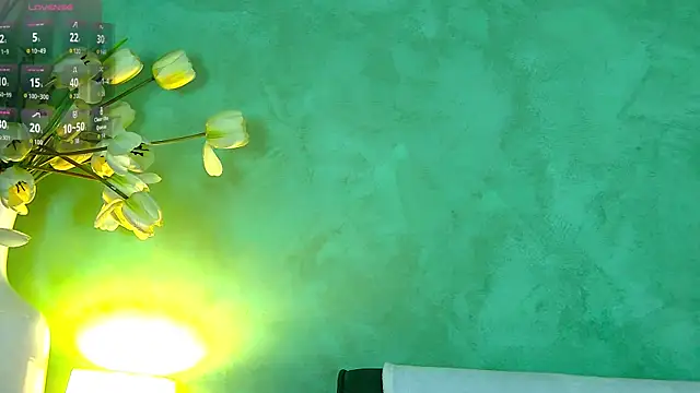 Snapshot of Izzie_Sugar chatting on September 13, 2025, 6:52 pm Izzie Sugar online show from September 13, 2025, 6:52 pm