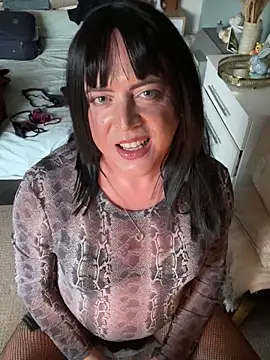 tifaniidalvero online show from September 12, 2025, 2:17 pm