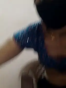 poojam93 online show from December 17, 2025, 3:44 am