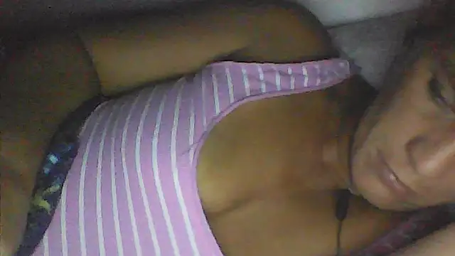 sarahkat86 online show from February 3, 2026, 2:21 am