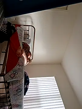 sarahkat86 online show from February 22, 2026, 1:24 pm