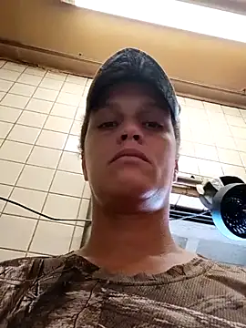 sarahkat86 online show from December 1, 2025, 4:30 pm