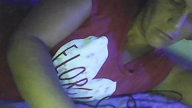 sarahkat86 online show from January 19, 2026, 3:21 am