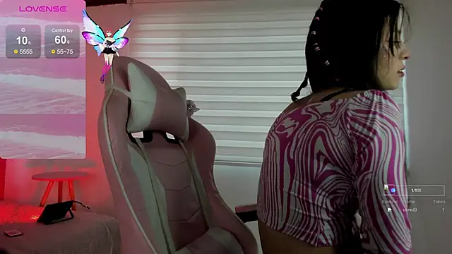 Jade rey  online show from September 19, 2025, 8:35 pm