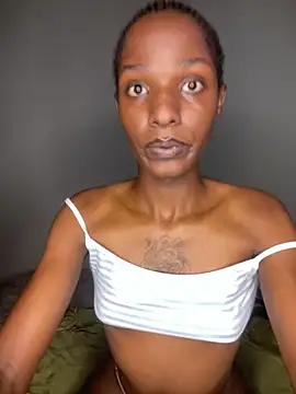 Trans fairy online show from March 12, 2026, 5:17 pm