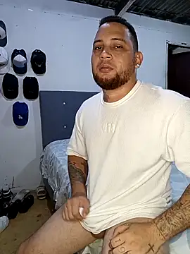 Catire10  online show from April 24, 2026, 5:20 am