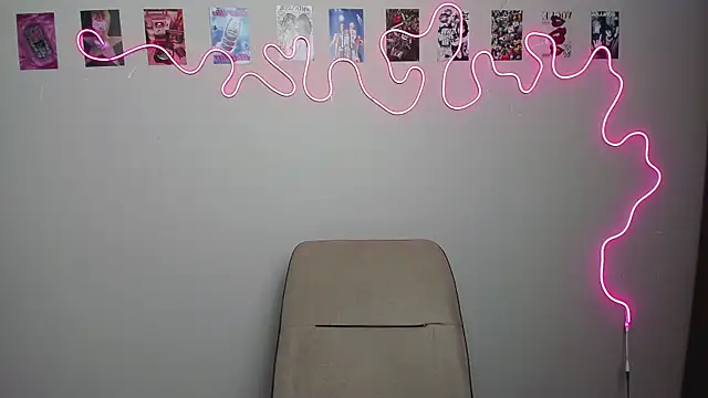 yoi mika online show from November 28, 2025, 11:05 pm