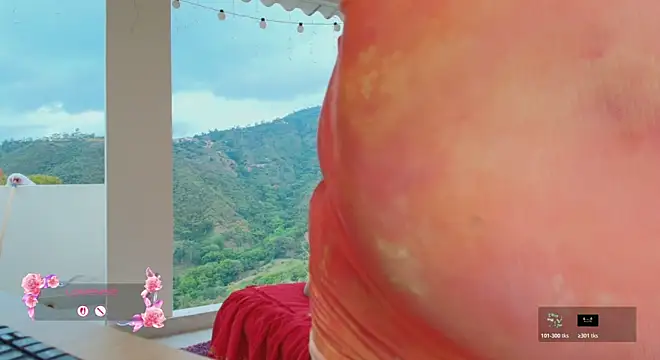 samanthahut1 online show from January 14, 2026, 10:02 pm