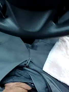 Snapshot of Micki2 chatting on November 24, 2025, 2:50 pm Micki2 online show from November 24, 2025, 2:50 pm