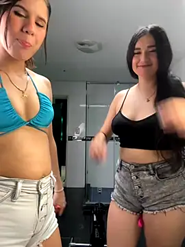 Snapshot of alejandrodolls chatting on September 11, 2025, 8:20 pm alejandrodolls online show from September 11, 2025, 8:20 pm