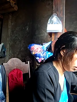 Snapshot of ngocngoc_cute chatting on November 9, 2025, 2:37 am ngocngoc cute online show from November 9, 2025, 2:37 am