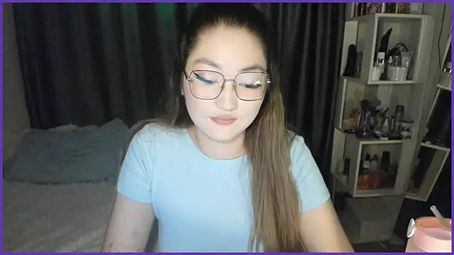 Snapshot of lyra_x chatting on October 1, 2025, 1:26 pm lyra x online show from October 1, 2025, 1:26 pm