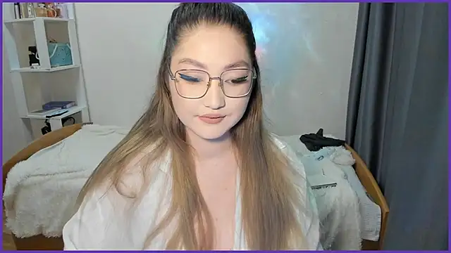 Snapshot of lyra_x chatting on September 13, 2025, 12:16 pm lyra x online show from September 13, 2025, 12:16 pm