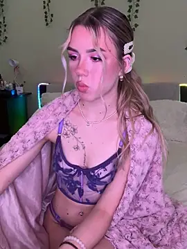 Snapshot of NastyaKiss1 chatting on September 25, 2025, 12:44 pm NastyaKiss1 online show from September 25, 2025, 12:44 pm
