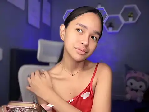 lelasohna online show from October 8, 2025, 6:37 am