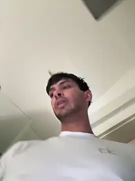 Snapshot of Gipsyboysteve chatting on February 14, 2026, 2:06 pm Gipsyboysteve online show from February 14, 2026, 2:06 pm