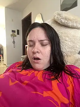 Kendra Mystika online show from September 24, 2025, 4:24 pm