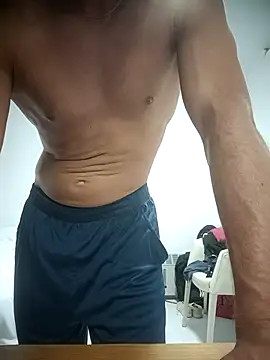 bigdick italy online show from May 3, 2026, 9:47 am