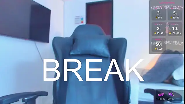 Snapshot of RJBarto chatting on February 3, 2026, 11:21 pm RJBarto online show from February 3, 2026, 11:21 pm