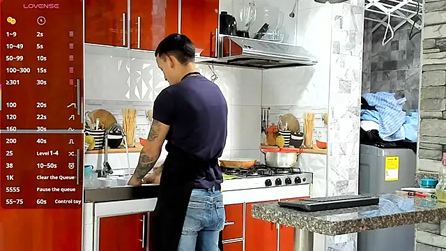 Masterblue hot online show from November 12, 2025, 8:01 pm