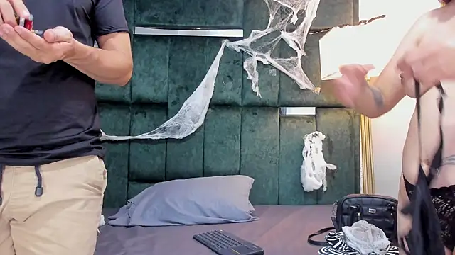 Snapshot of Charlotte_Brian chatting on October 26, 2025, 12:33 am Charlotte Brian online show from October 26, 2025, 12:33 am