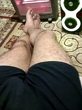 bullut06 online show from November 19, 2025, 6:19 pm