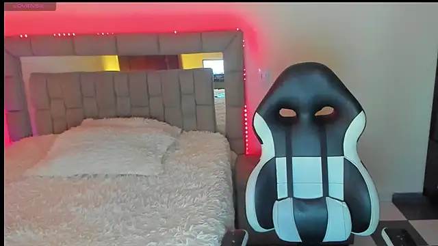 gabrielaponce11 online show from September 25, 2025, 12:05 am