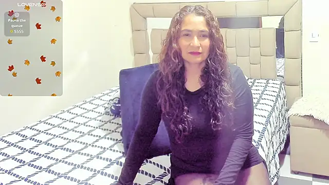 gabrielaponce11 online show from April 12, 2026, 12:14 am