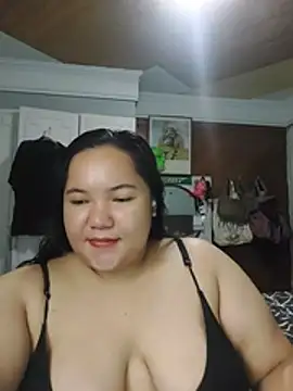 Snapshot of LianaCruzado chatting on July 7, 2026, 5:27 pm LianaCruzado online show from July 7, 2026, 5:27 pm
