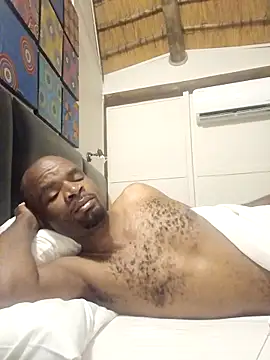 mdavazo00 online show from October 27, 2025, 9:16 pm