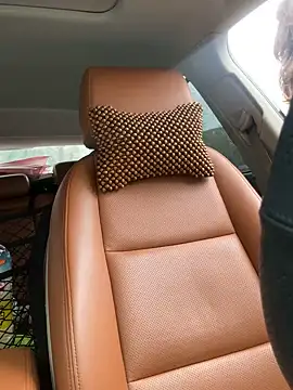 anna yngs online show from March 25, 2026, 4:34 am